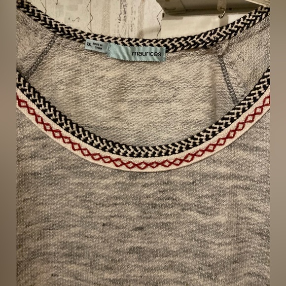 Ladies Size XXL Maurice’s Crewneck - Picture 5 of 16